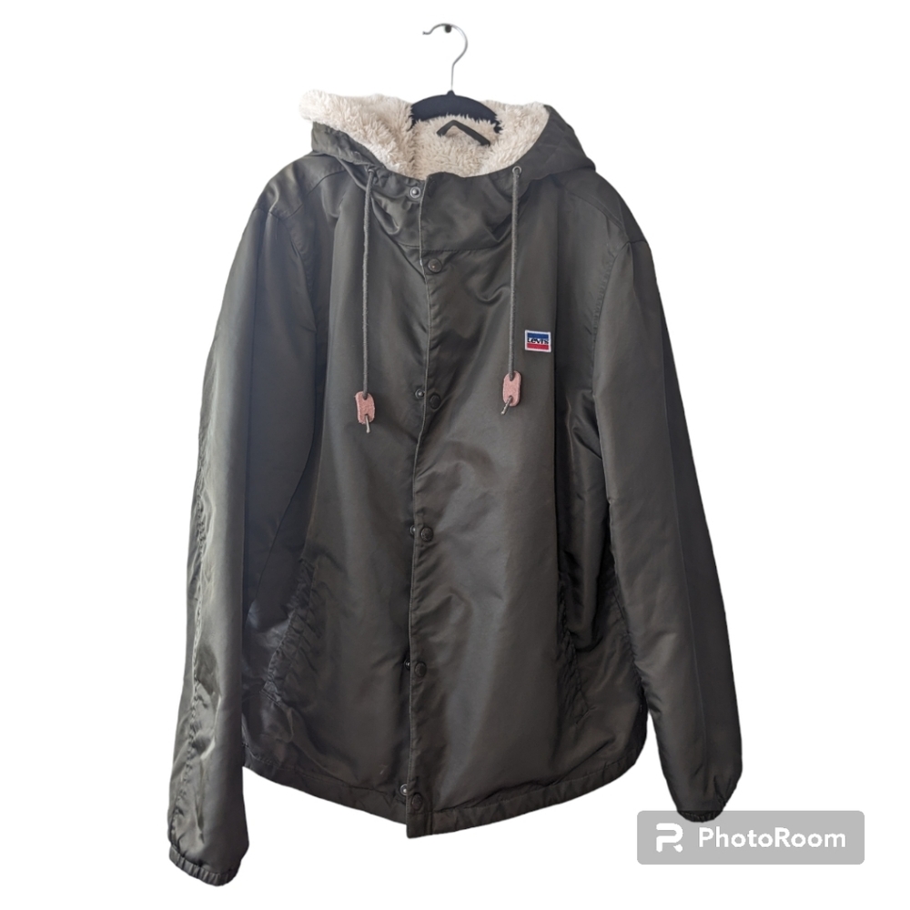 Levis Men's Size Medium Sherpa Lined Water Resistant Winter Jacket Olive Green